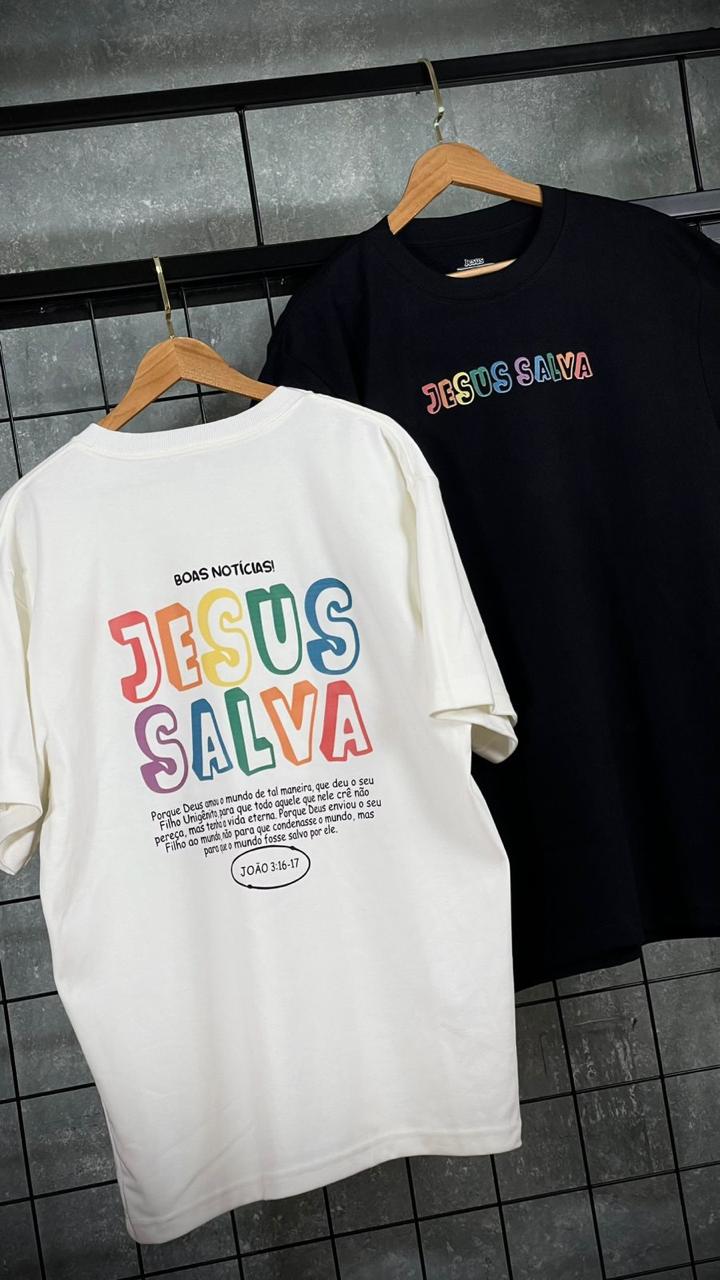 Camiseta Jesus Salva Colorida